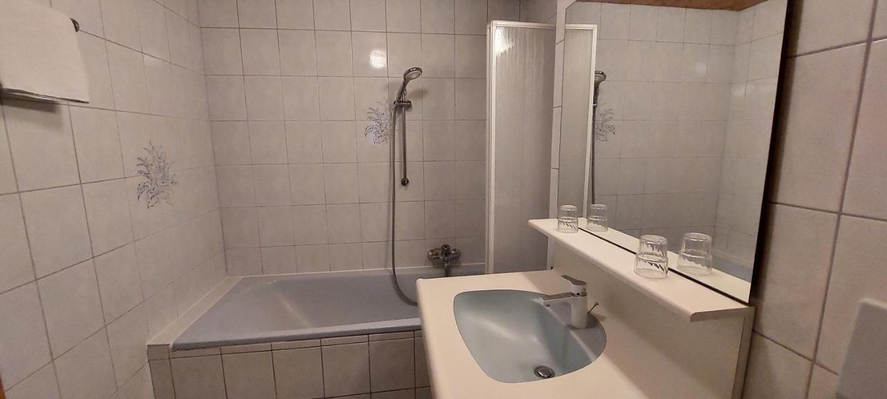 Weisses Roessl Werfen Hotel Luaran gambar