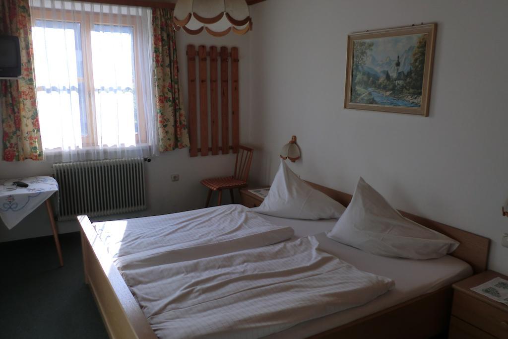 Weisses Roessl Werfen Hotel Bilik gambar