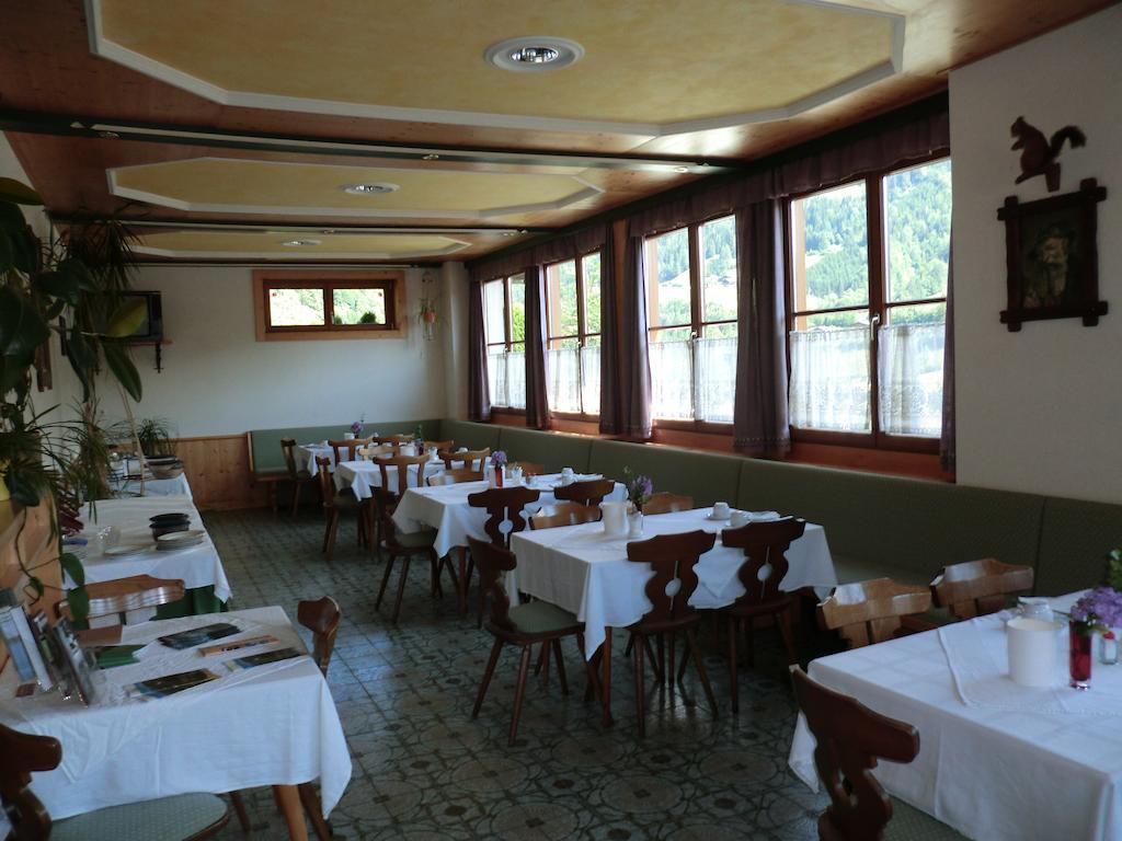 Weisses Roessl Werfen Hotel Luaran gambar